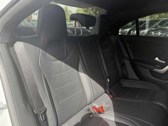 Mercedes-Benz Cla AMG Line
