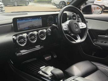 Mercedes-Benz Cla AMG Line