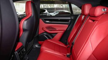 Porsche Macan Electric 