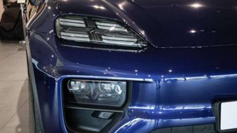 Porsche Macan Electric 