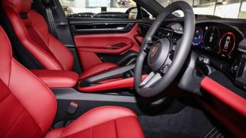 Porsche Macan Electric 