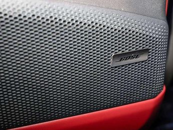 Porsche Macan Electric 