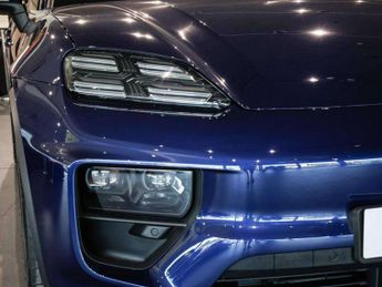 Porsche Macan Electric 