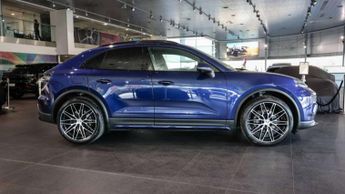 Porsche Macan Electric 