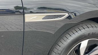 Jaguar F-PACE R-Dynamic S