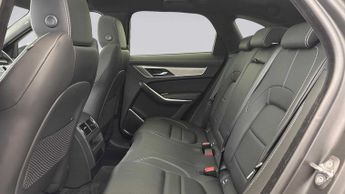 Jaguar F-PACE R-Dynamic S