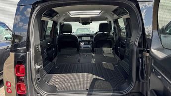 Land Rover Defender First Edition