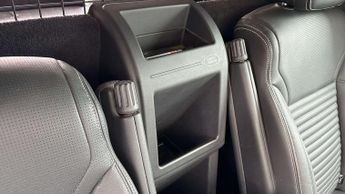 Land Rover Discovery Diesel SE Commercial