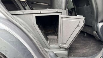 Land Rover Discovery Diesel SE Commercial