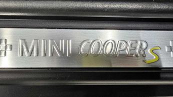 MINI Hatchback Cooper S Level 3