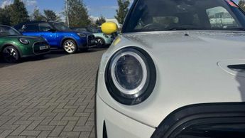 MINI Hatchback Cooper S Level 2