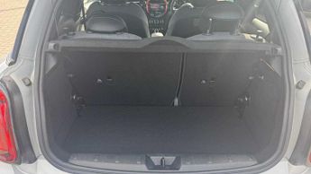 MINI Hatchback Cooper S Level 2