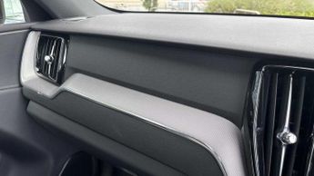 Volvo XC60 R DESIGN Pro