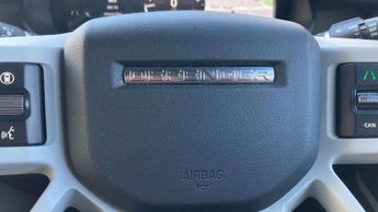 Land Rover Defender X-Dynamic HSE