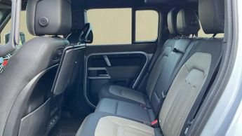 Land Rover Defender X-Dynamic HSE