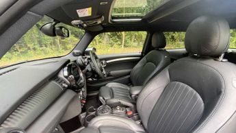 MINI Hatchback Cooper Exclusive