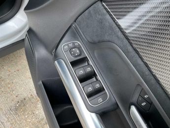 Mercedes-Benz GLA AMG Line