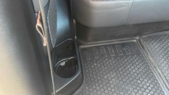 Land Rover Defender X-Dynamic SE