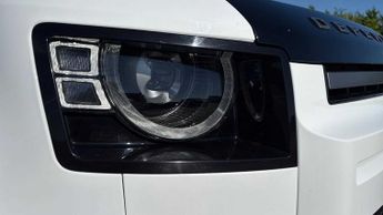 Land Rover Defender X-Dynamic SE