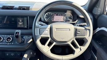 Land Rover Defender X-Dynamic SE