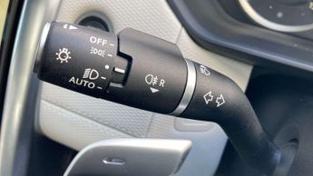 Land Rover Discovery R-Dynamic SE
