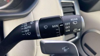 Land Rover Discovery R-Dynamic SE