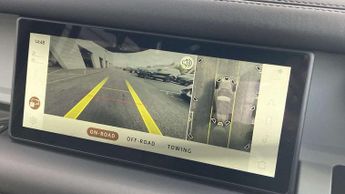 Land Rover Defender X-Dynamic SE