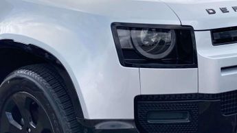 Land Rover Defender X-Dynamic SE