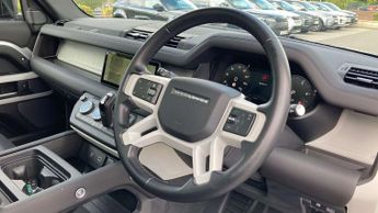 Land Rover Defender X-Dynamic SE