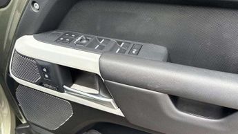 Land Rover Defender HSE
