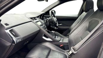 Jaguar E-PACE R-Dynamic SE