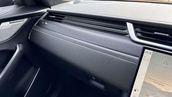 Jaguar F-PACE R-Dynamic HSE
