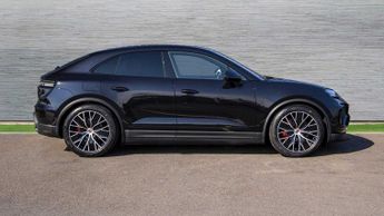 Porsche Macan Electric 