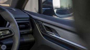 Porsche Macan Electric 