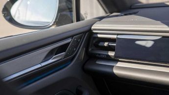 Porsche Macan Electric 