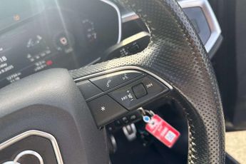 Audi Q3 S Line