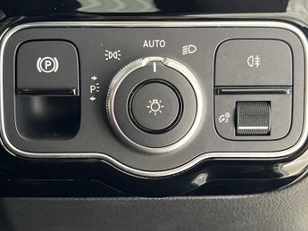 Mercedes-Benz Cla AMG Line