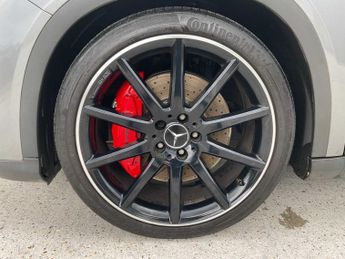 Mercedes-Benz GLA AMG