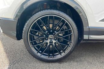 Audi Q2 SQ2 Black Edition