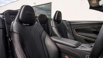 Aston Martin DB11 Volante