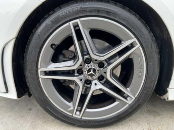 Mercedes-Benz Cla AMG Line