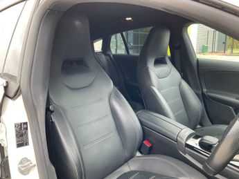 Mercedes-Benz Cla AMG Line