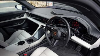 Porsche Taycan Saloon 