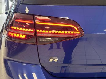 Volkswagen Golf R