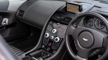 Aston Martin DB9 GT Volante