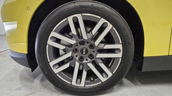 MINI Cooper E Classic