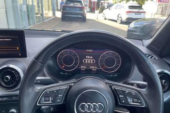 Audi Q2 S Line