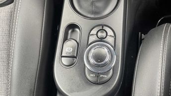 MINI Hatchback Cooper S Level 2