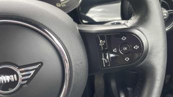 MINI Hatchback Cooper S Level 2