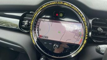 MINI Hatchback Cooper S Level 2